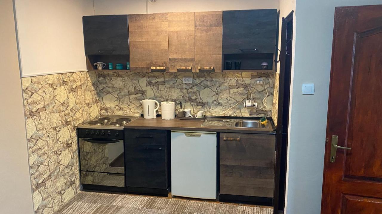 Arni Apartments Donja Vrezina Dış mekan fotoğraf