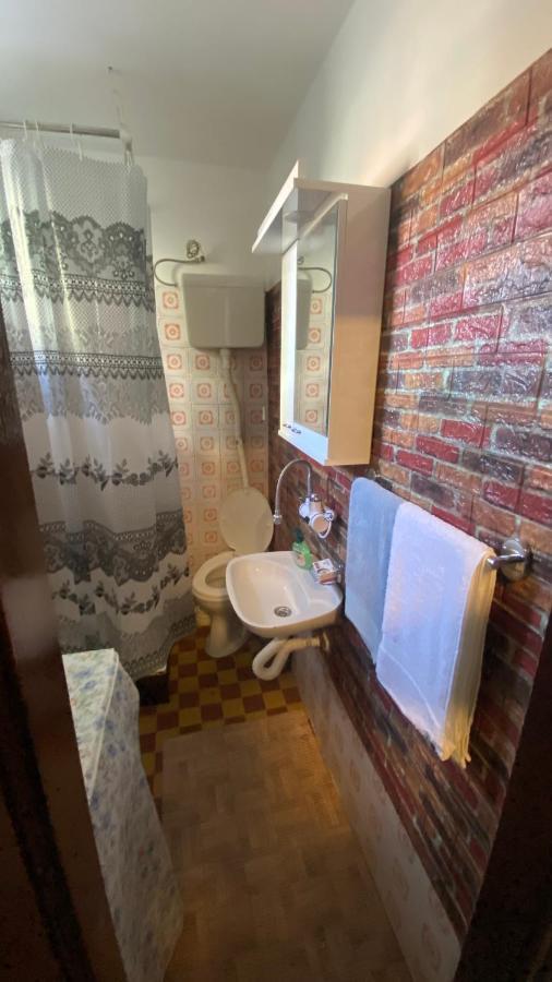 Arni Apartments Donja Vrezina Dış mekan fotoğraf